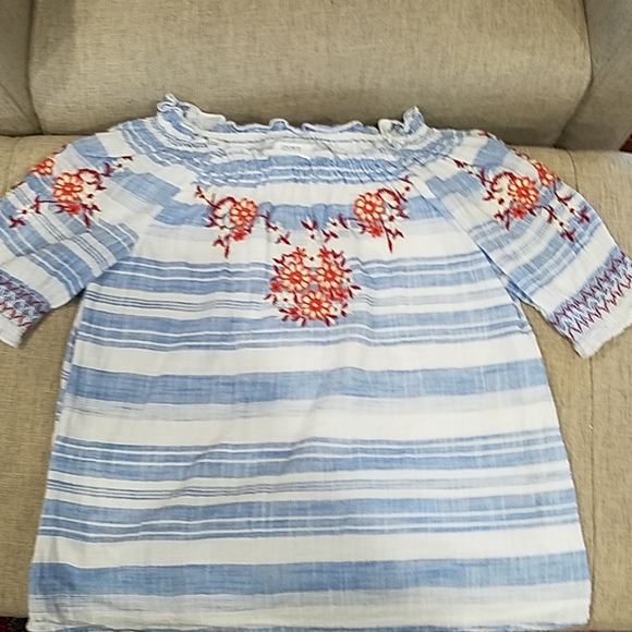 crown & ivy Other - GUC Crown & Ivy Girls Embroidered Top L